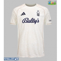 Nottingham Forest Bortedrakt 2025-26 Kortermet